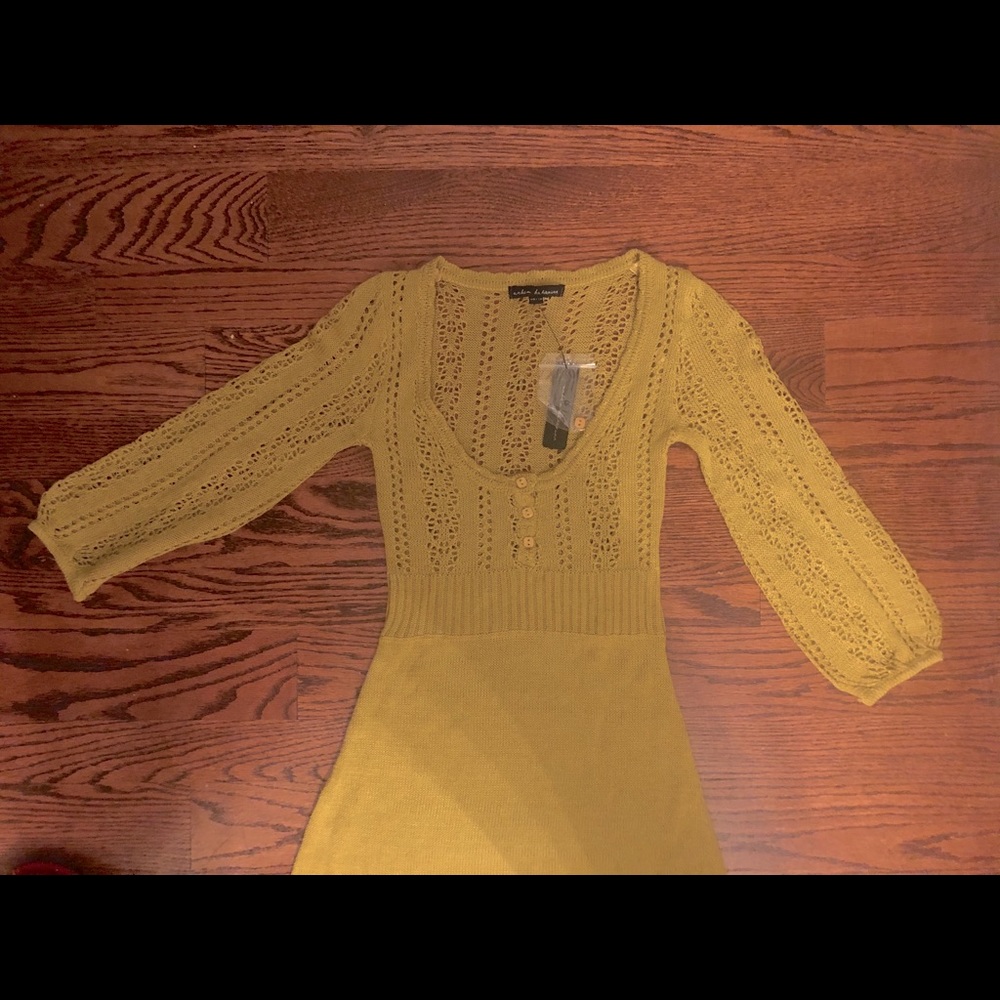 Lace Dress - Picture 2 of 2